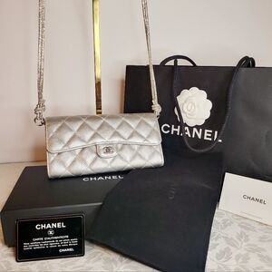 AUTHENTIC Chanel Silver Caviar Crossbody Wallet on Chain